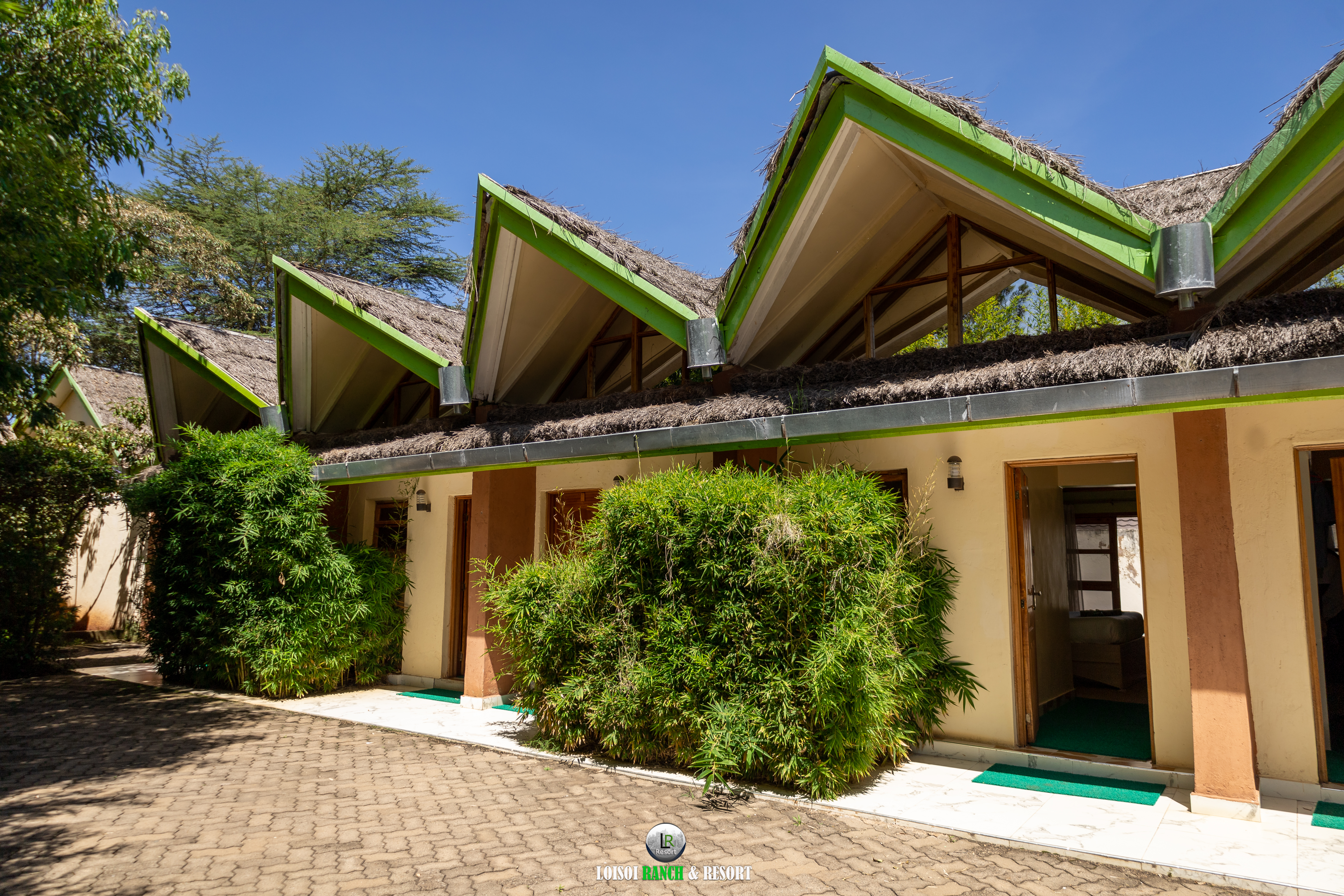 Deluxe Rooms - Image 2