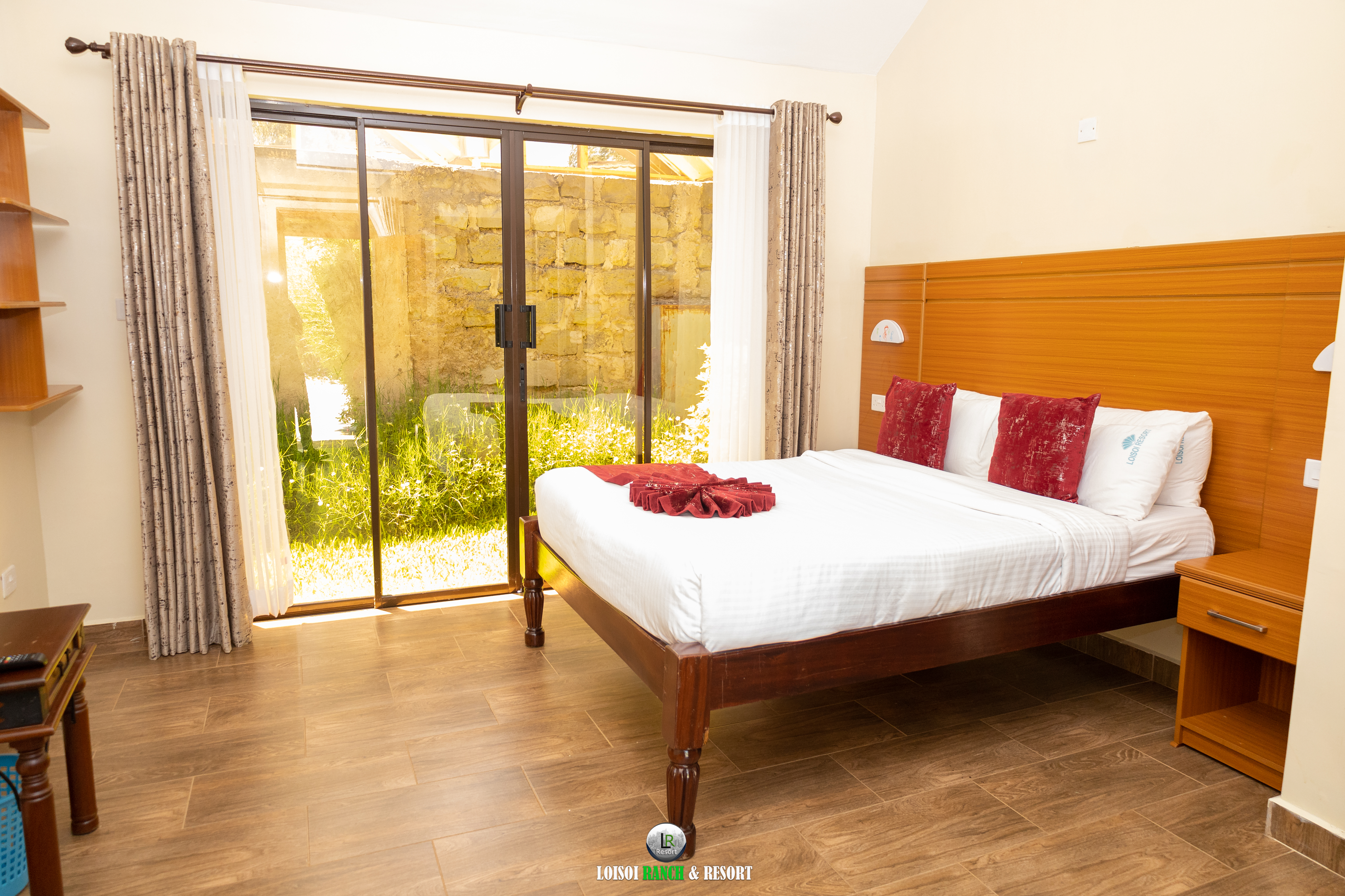 Executive Room - Image 1