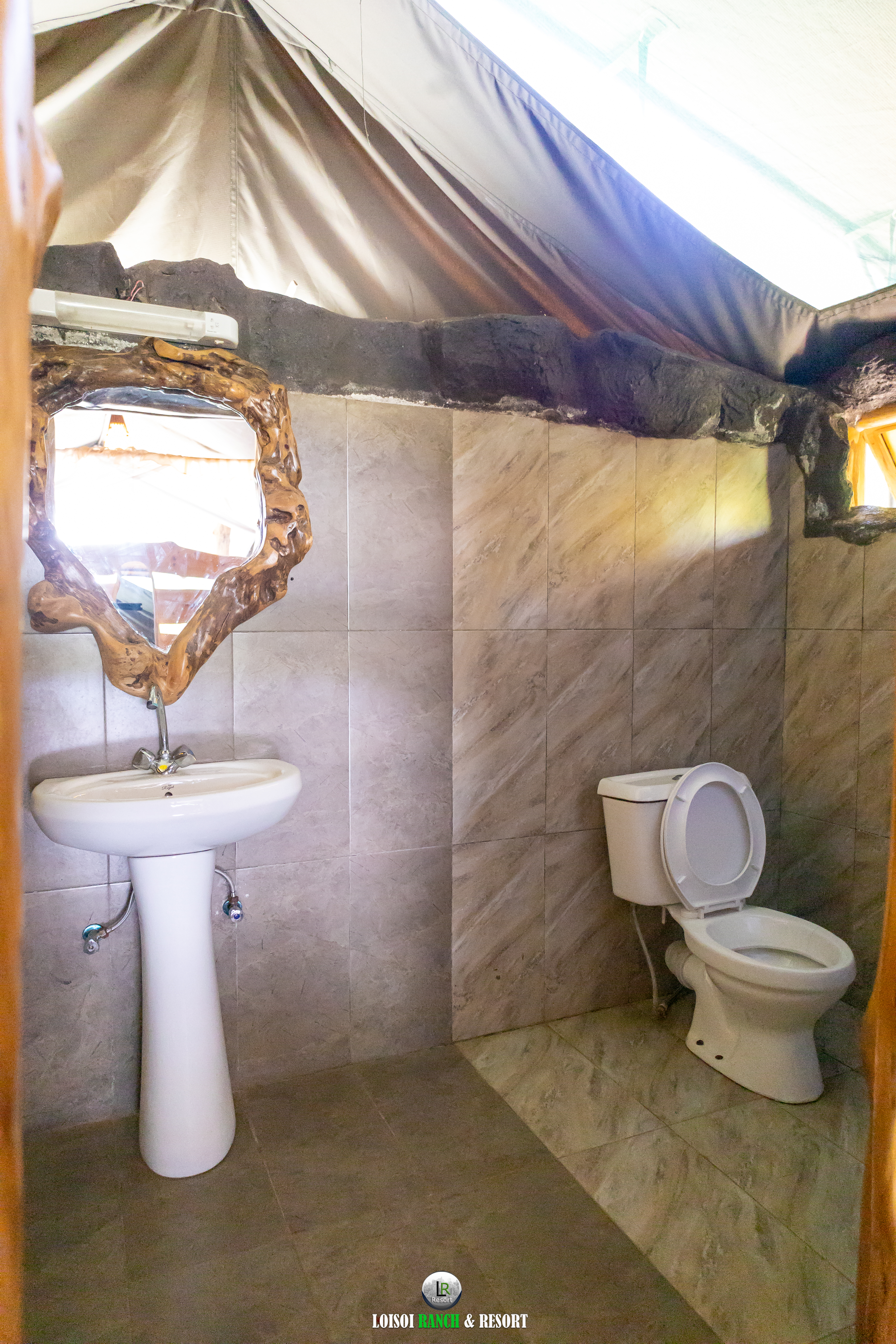 Luxury Tent - Image 3